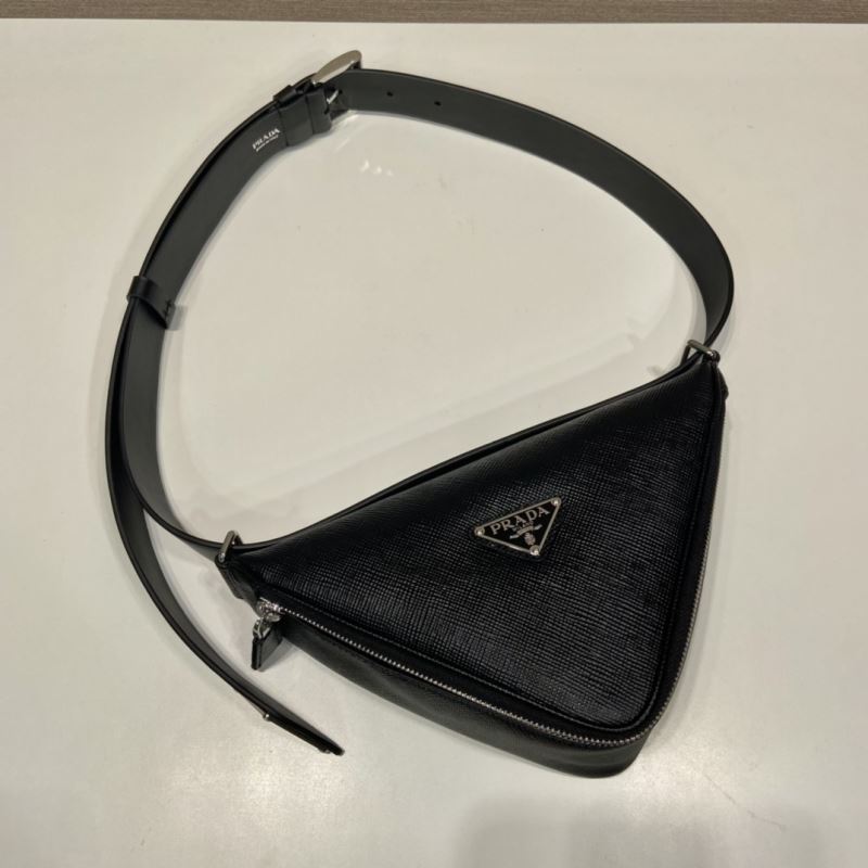 Pra*a triangle pouch
